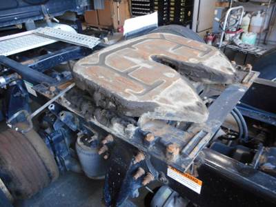 Fontaine AIR SLIDE Fifth Wheel for a 2012 Freightliner Cascadia