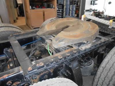 Fontaine AIR SLIDE Fifth Wheel for a 2018 Freightliner Cascadia