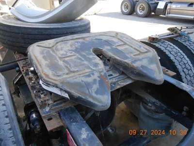 Fontaine AIR SLIDE Fifth Wheel for a 2012 Volvo VNL