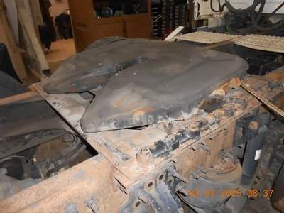 Fontaine AIR SLIDE Fifth Wheel for a 2008 Volvo VNL