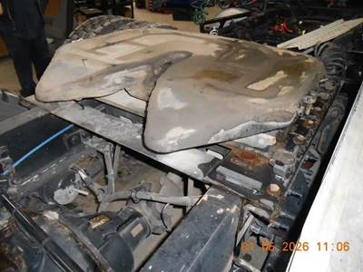 Fontaine AIR SLIDE Fifth Wheel for a 2021 Freightliner Cascadia