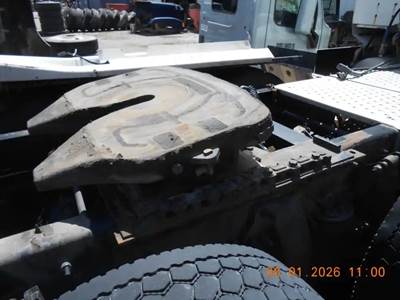 Fontaine AIR SLIDE Fifth Wheel for a 2016 Western Star 5700XE