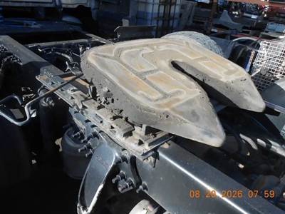 Fontaine AIR SLIDE Fifth Wheel for a 2017 Freightliner Cascadia