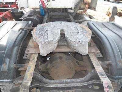 Fontaine STATIONARY Fifth Wheel for a 1990 International 8100