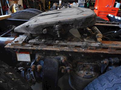 Holland AIR SLIDE Fifth Wheel for a 2003 Freightliner CENTURY CLASS 120