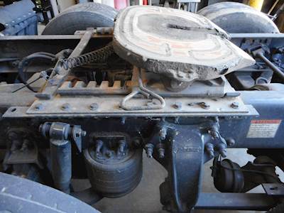 Holland AIR SLIDE Fifth Wheel for a 2011 Freightliner Cascadia