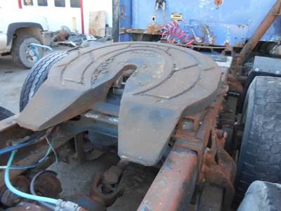 Holland AIR SLIDE Fifth Wheel for a 1990 International 9400