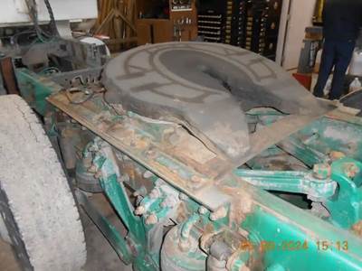 Holland AIR SLIDE Fifth Wheel for a 2007 Kenworth T800B