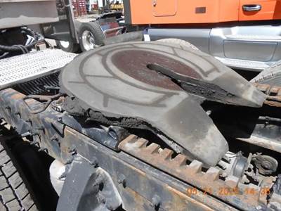Holland AIR SLIDE Fifth Wheel for a 2012 Peterbilt 389