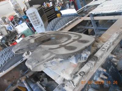 Holland AIR SLIDE Fifth Wheel for a 2000 Freightliner Century Class