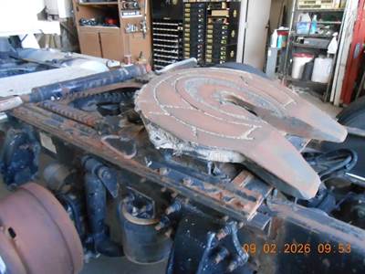 Holland AIR SLIDE Fifth Wheel for a 2006 Sterling LT9500