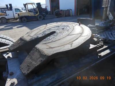 Holland AIR SLIDE Fifth Wheel for a 2006 Kenworth T600