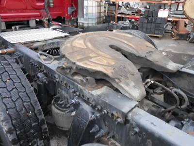 Holland STATIONARY Fifth Wheel for a 2018 Freightliner Cascadia