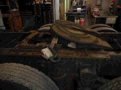 Jost Fifth Wheel for a 2000 Volvo VNL64T