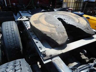 Jost AIR SLIDE Fifth Wheel for a 2017 Kenworth T680