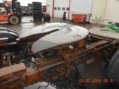 Jost AIR SLIDE Fifth Wheel for a 2009 Peterbilt 386