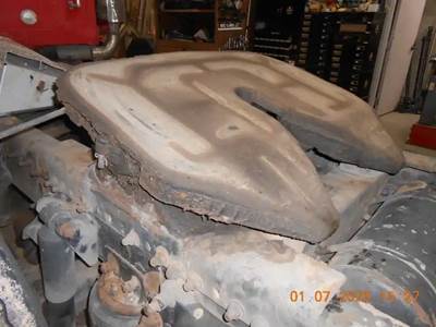 Jost STATIONARY Fifth Wheel for a 2002 Freightliner FLD