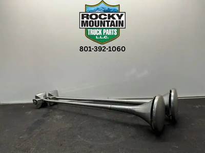 Hadley 37.5" Round Bell Air Horns w/ Shield Part# HDY H00878A