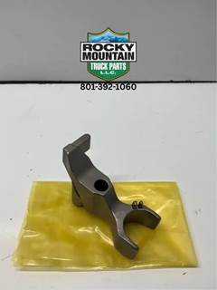 New Cummins Injector Clamp for EPA13 15.0L ISX/QSX Engines, Part # 3685567