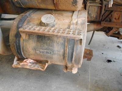 Ford 9000 Right Fuel Tank
