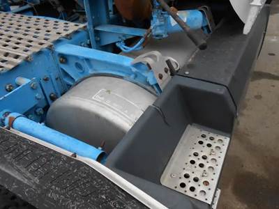 Freightliner COE Right Fuel Tank