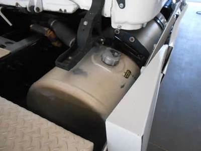Freightliner Cascadia Right Fuel Tank