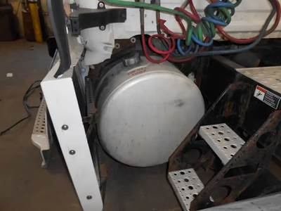 Freightliner Cascadia Left Fuel Tank
