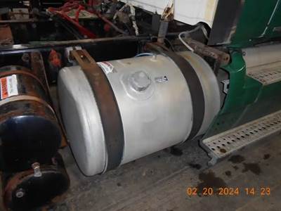 Freightliner Cascadia Right Fuel Tank