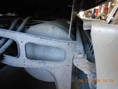 Freightliner Cascadia Right Fuel Tank