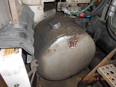 Freightliner Cascadia Left Fuel Tank