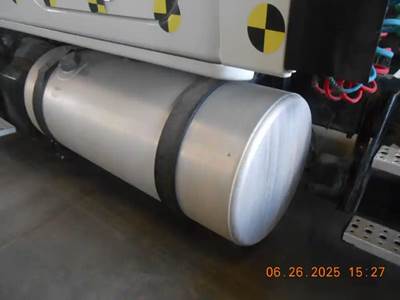 Freightliner Cascadia Left Fuel Tank