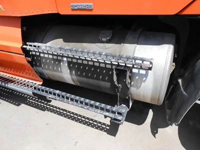 Freightliner Century Class Right Fuel Tank