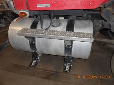 Freightliner Columbia Right Fuel Tank