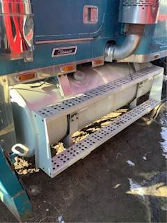 Freightliner FLD120 Left Fuel Tank