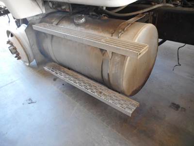 International 2674 Left Fuel Tank