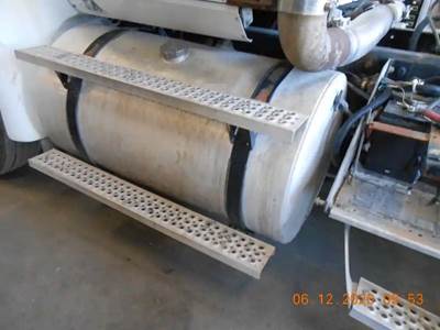 International 9400i Left Fuel Tank