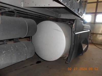 Kenworth T600 Right Fuel Tank
