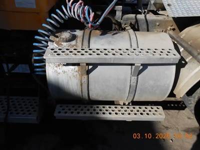 Kenworth T800 Left Fuel Tank