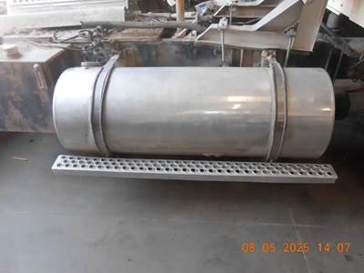 Kenworth W900B Right Fuel Tank