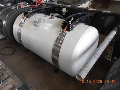 Peterbilt 367 Left Fuel Tank