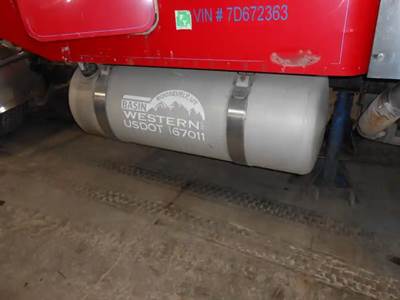 Peterbilt 379 Right Fuel Tank