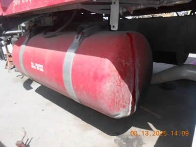 Peterbilt 384 Right Fuel Tank