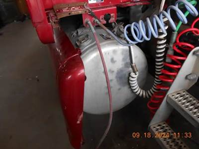 Peterbilt 387 Left Fuel Tank