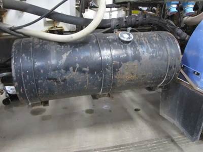 Volvo / WhiteGMC WG Right Fuel Tank for a 1989 Volvowhitegmc WG