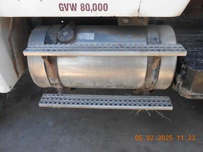 Volvo ACL64F Left Fuel Tank