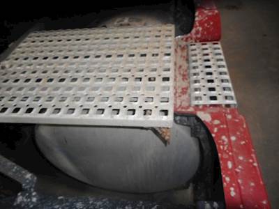 Volvo VNL Right Fuel Tank