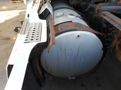 Volvo VNL Left Fuel Tank