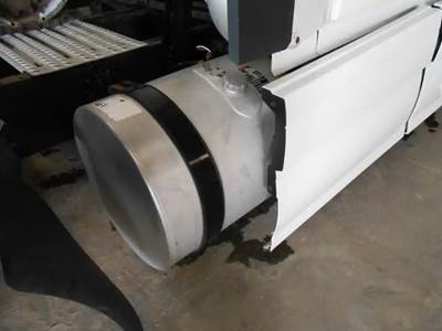 Volvo VNL Right Fuel Tank