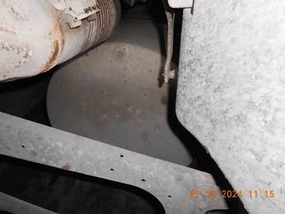 Volvo VNL Right Fuel Tank