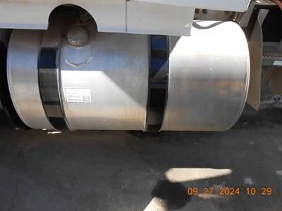 Volvo VNL Left Fuel Tank